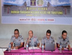 Kepala Rutan Tarutung, Ismet Sitorus Pimpin Rapat Dinas Perdana Di Tahun 2024
