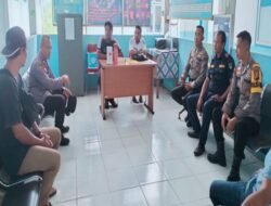 Wujudkan Situasi Aman Dan Kondusif, Digelar Jumat Curhat Masyarakat Bersama Personil Polsek Rambah Hilir Di Kantor Desa Sungai Dua Indah Kec. Rambah hilir