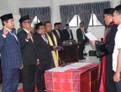 Pengucapan Sumpah Janji Pimpinan DPRD Toba, Franshendrik Tambunan Dilantik Menjadi Ketua DPRD Toba
