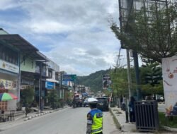 Satlantas Polres Toba Gatur Arus Lalu Lintas Di Pelabuhan Ajibata Selama Masa Liburan