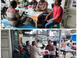 Bhabinkamtibmas Dan Personil Polsek Balige Melaksanakan Cooling System Bersama Warga Di Warung Kopi