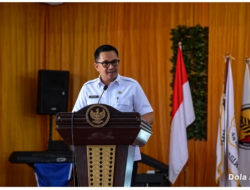 Lustrum I Universitas Nias Raya: Jadi Sekda Amsamo S. Sarumaha Tegaskan Kampus Sebagai Pusat Inovasi Dan Kemajuan Daerah