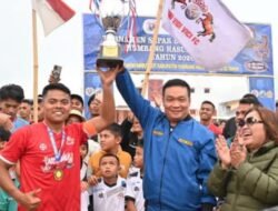 Bupati Humbahas Tutup Bupati Cup, Puluhan Ribu Penonton Padati Lapangan Merdeka Saksikan Final Vini Vidi Vici FC Taklukkan Pespa FC 1-0