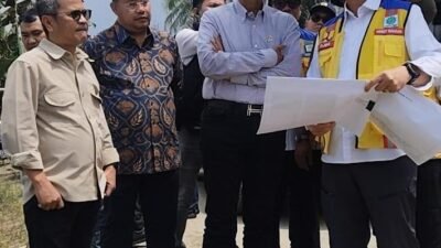 Menteri PU Tinjau Longsor Jalan Nasional Di Bawolato