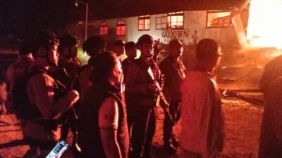 Diduga Security Aniaya Pencuri TBS Hingga Tewas, Gudang Milik PT Sibulan Estate Dibakar Massa