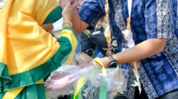Wabup Sergai Adlin Tambunan Serahkan 1.036 Paket Bantuan Perlengkapan Sekolah